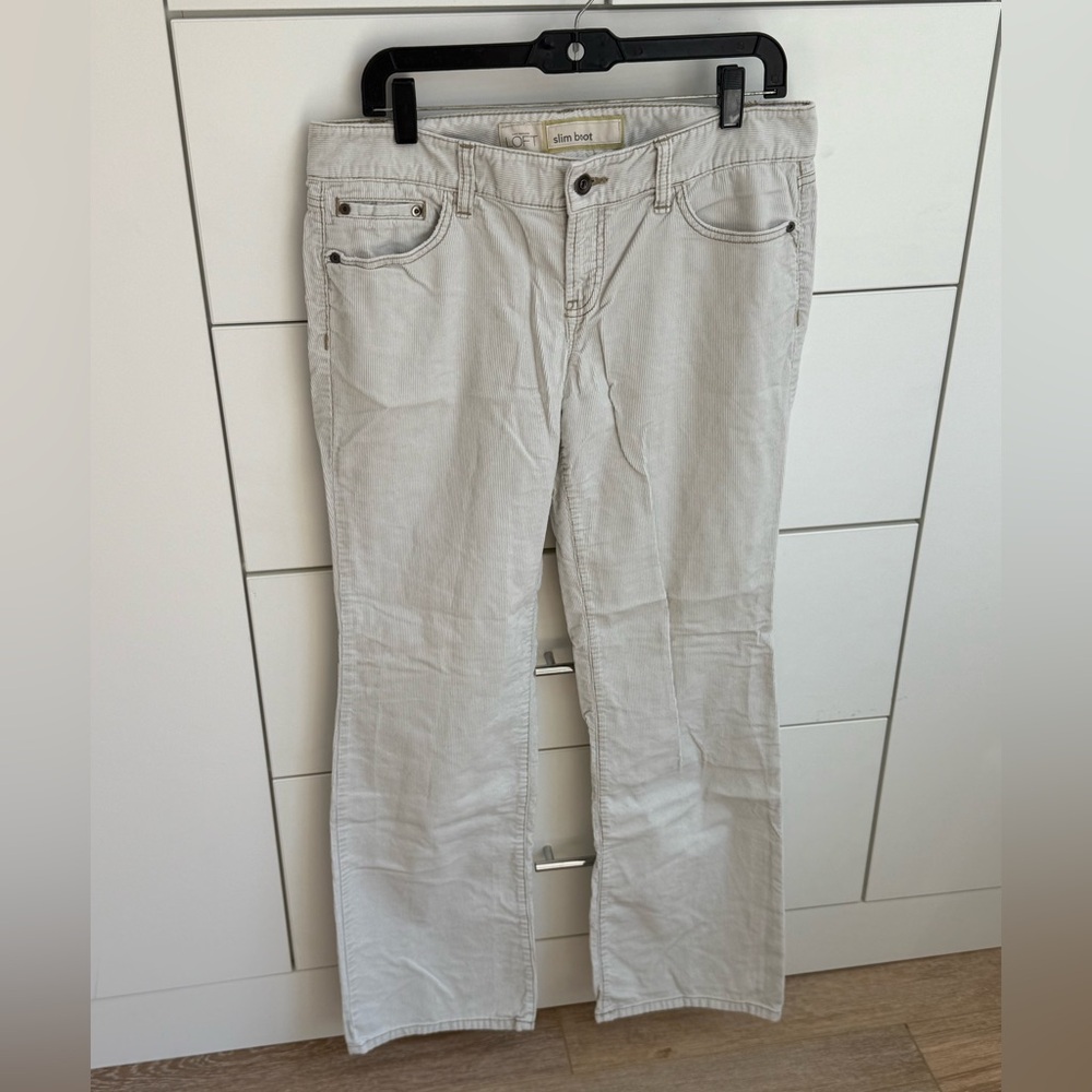 LOFT Straight-Leg Women’s Jeans in Light Gray